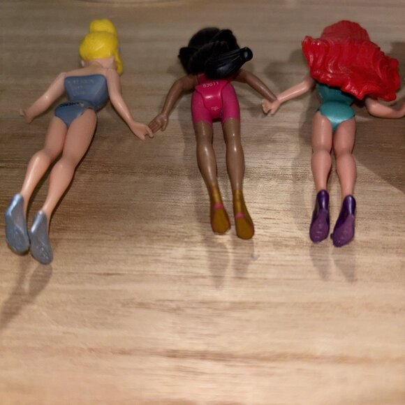 Disney Princess Magiclip Polly Pocket Style Lot of 7 Dolls One Dress - Picture 9 of 10